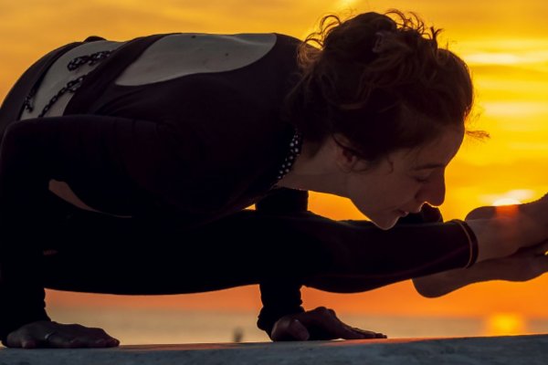Yoga vista mare a Bellaria Igea Marina: la vacanza che insegna a respirare di nuovo