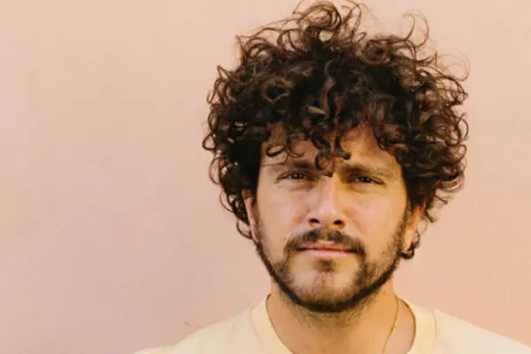 A Luglio Igea Marina si accende con concerti sulla spiaggia: il 25 Luglio ci sarà Marco Castello