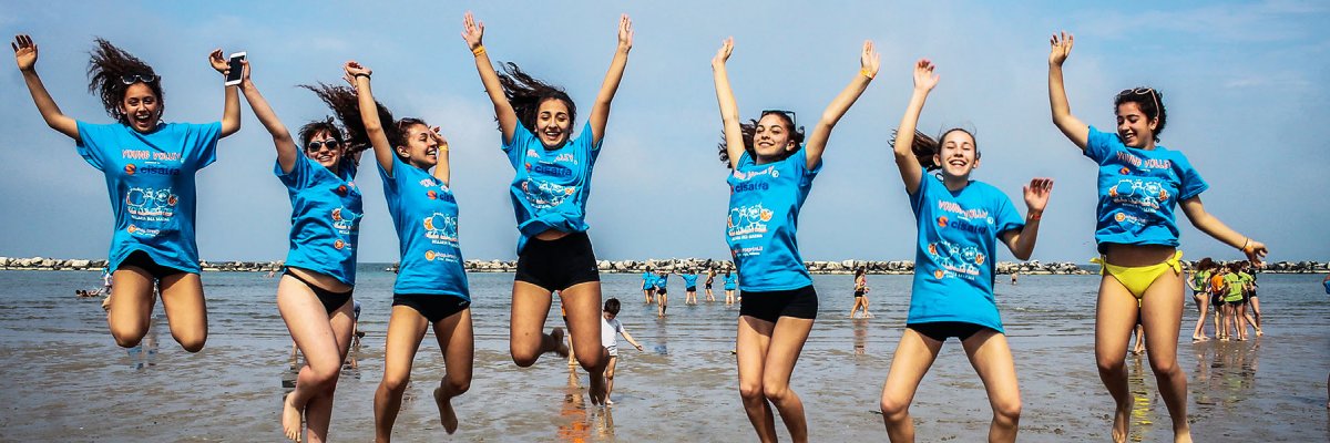 A BELLARIA IGEA MARINA L'ESTATE SPORTIVA INIZIA AD APRILE CON LO YOUNG VOLLEY TARGATO KIKLOS