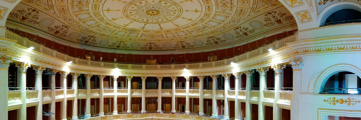 ELEGANTER URLAUB IN BELLARIA IGEA MARINA? SI: DAS GALLI THEATER ERHÄLT DAS THEATERZELT