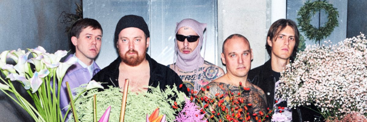ICI À IGEA MARINA LA VAGUE DU ROCK CONTINUE AVEC LES VIAGRA BOYS